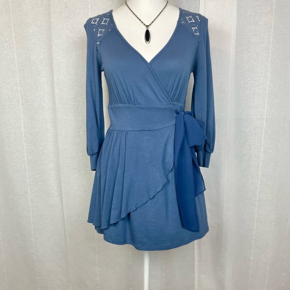 Deletta Lunette & Lancet Tunic - Picture 3 of 6